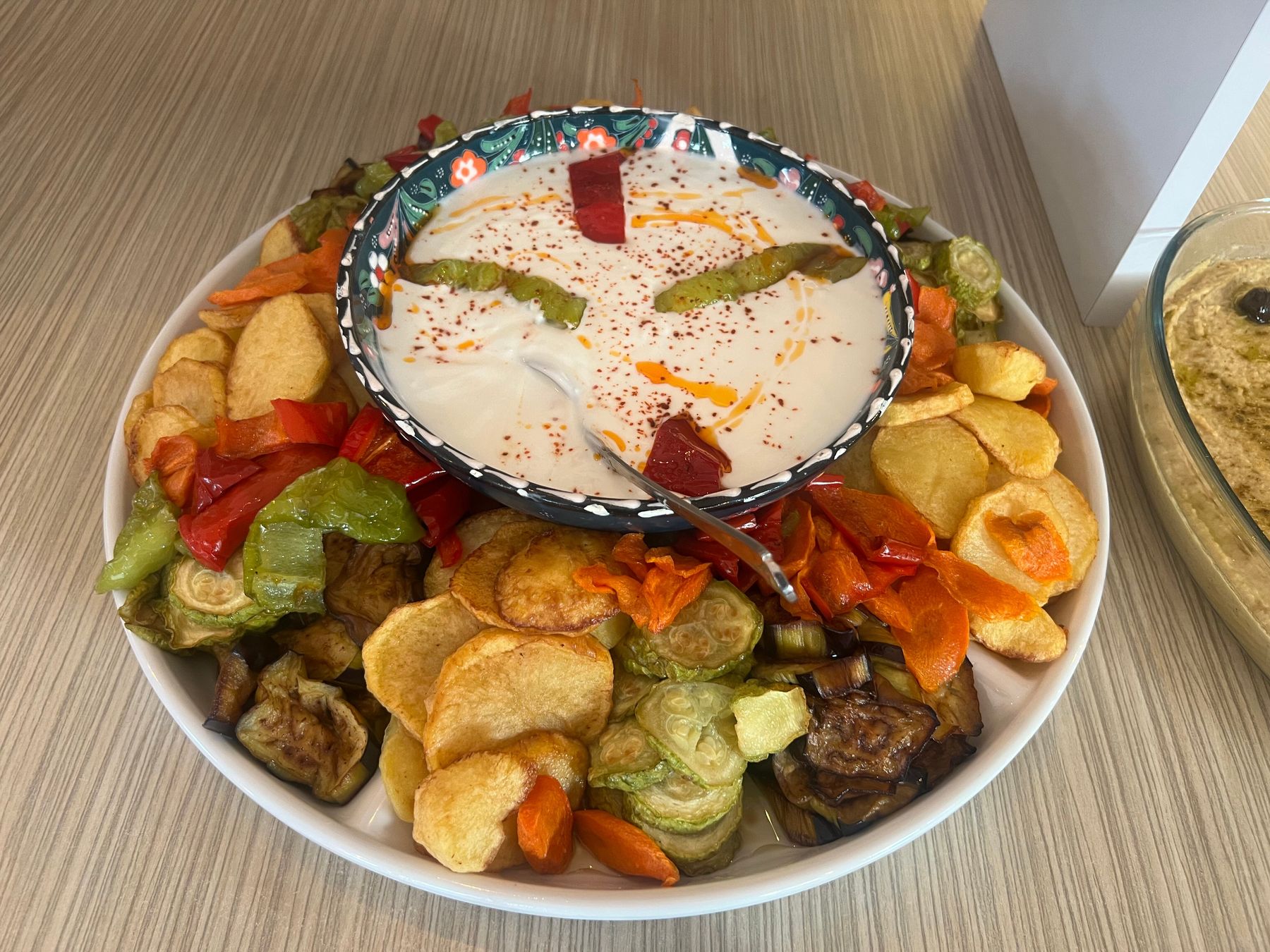 Hausgemachte Mezze aus der Küche der Lodge